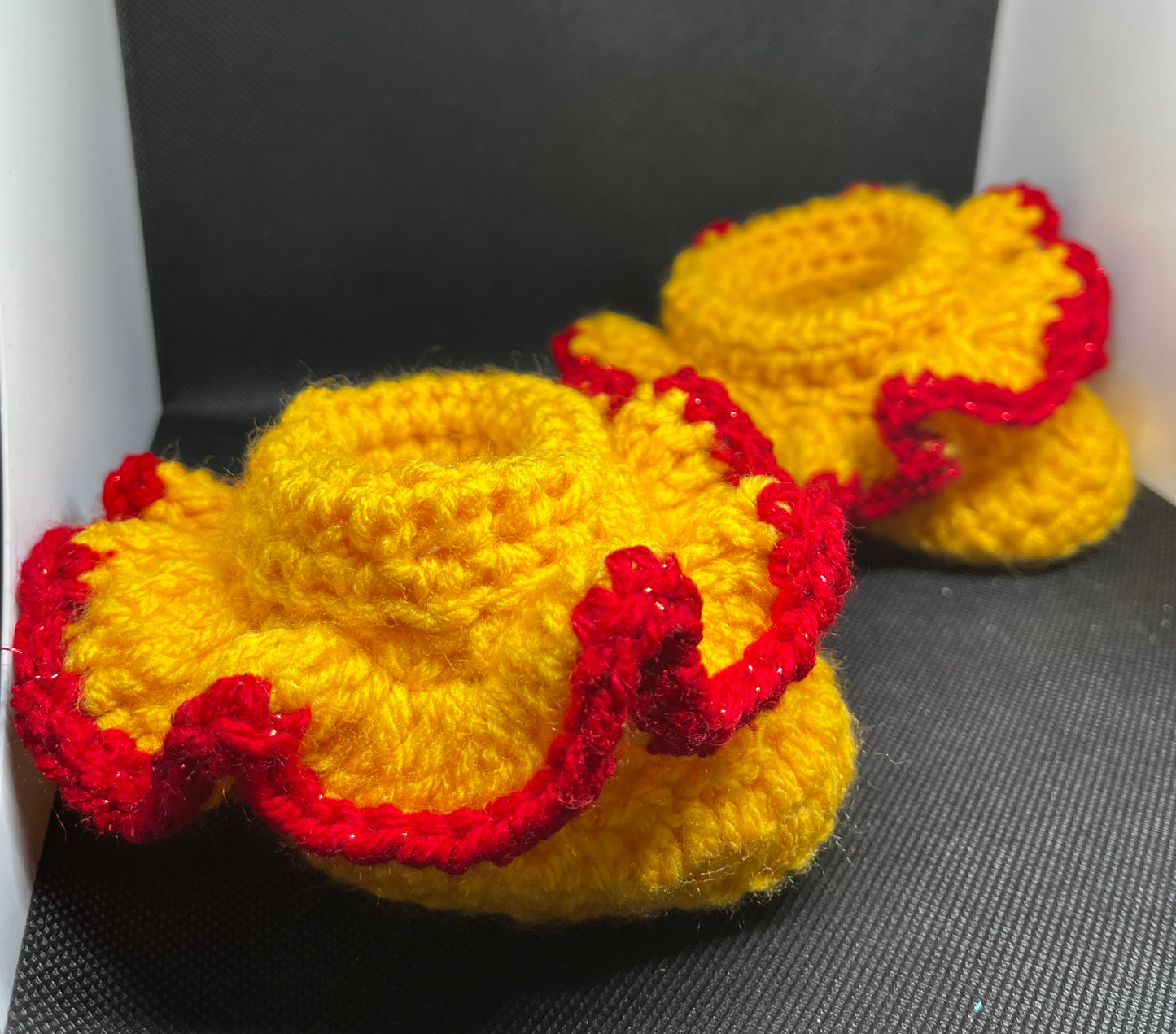 Pooh Bear Ruffle Baby Booties